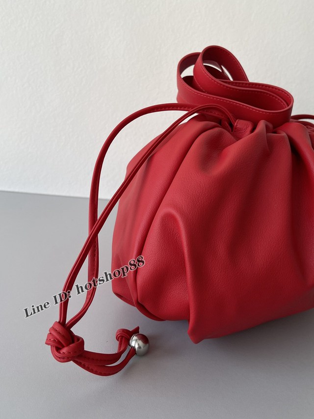 BV專櫃新款手工編織女包 葆蝶家Bottega Veneta抽繩手袋 bbv1136